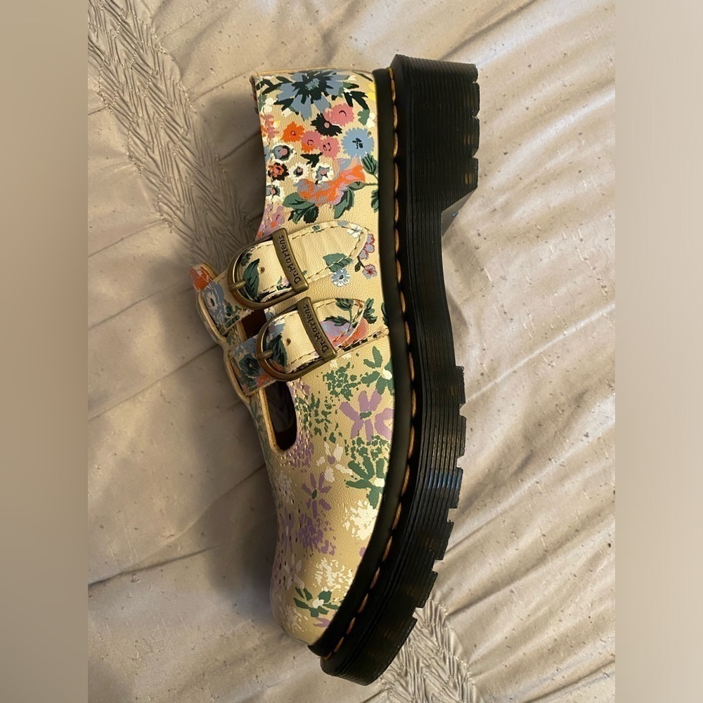 NWOT Dr. Martens 8065 Floral Mash Up Leather Mary Jane 'Parchment Beige Size 5 - Picture 5 of 13